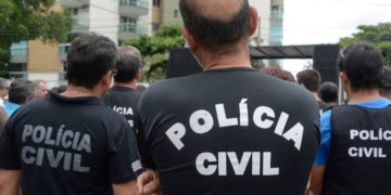 Operação policial mira deputado Val Ceasa por suposta relação com facção criminosa no Rio