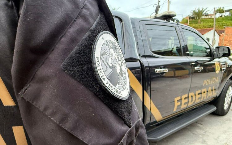 Operação Red Fox desmantela esquema bilionário de lavagem de dinheiro do Comando Vermelho