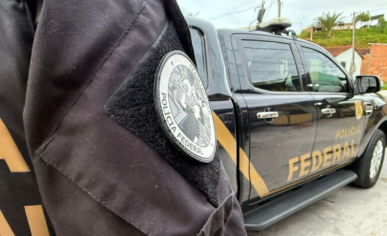 Operação Red Fox desmantela esquema bilionário de lavagem de dinheiro do Comando Vermelho