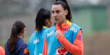 Paloma Maciel amplia lista de lesões no Cruzeiro ao romper LCA em treino da seleção
