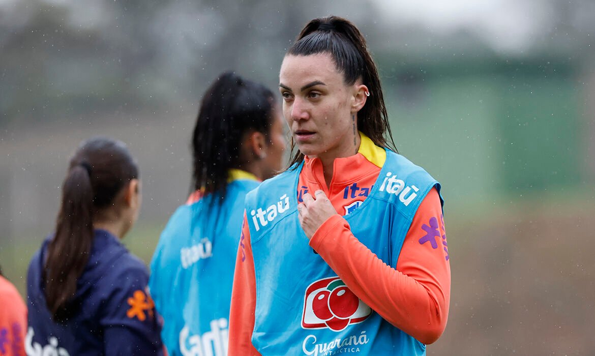 Paloma Maciel amplia lista de lesões no Cruzeiro ao romper LCA em treino da seleção