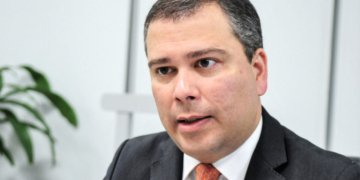 PGR rejeita acordo de delação de ex-presidente do Brb em caso de propina milionária