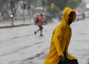 Rocinha registra volume de chuva recorde e coloca Zona Sul do Rio em estado de alerta