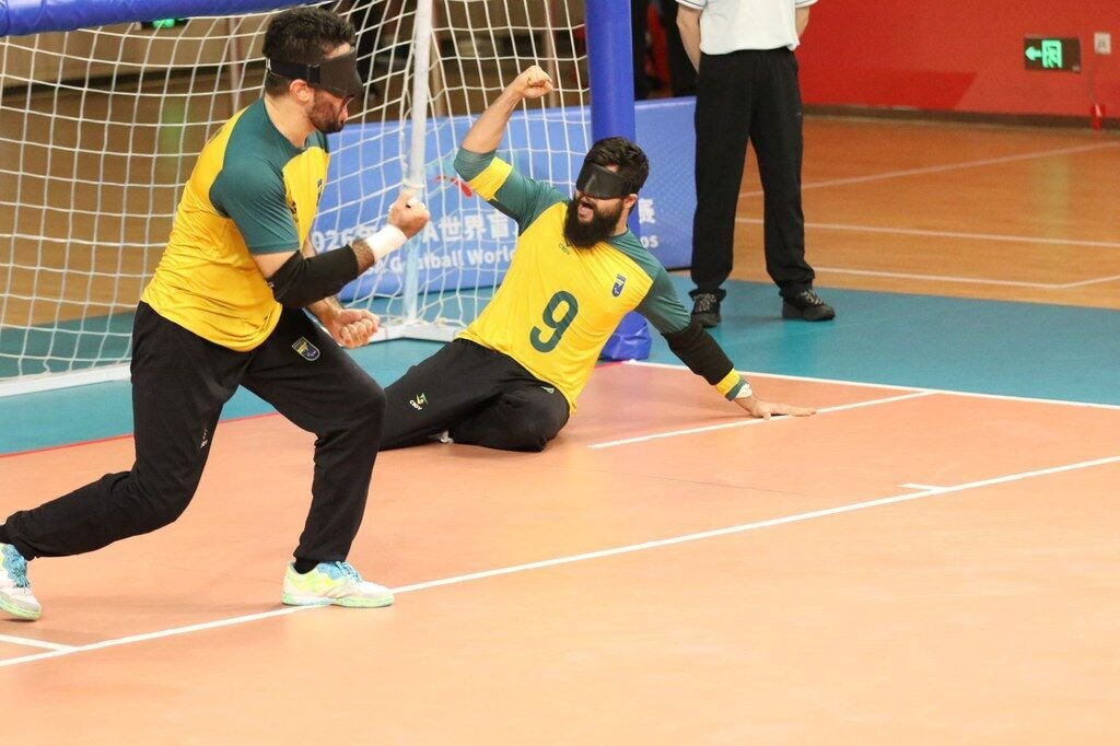 Seleção masculina de goalball atropela Ucrânia e fica perto de vaga para Los Angeles