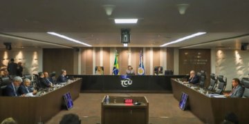 TCU aprova contas de 2025 de Lula mas alerta para déficit de R$ 58 bi e falhas nos Correios