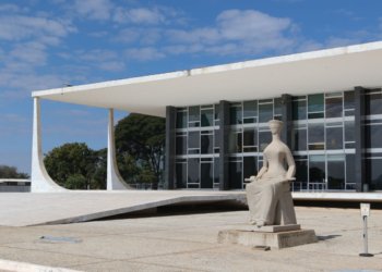 Alexandre de Moraes assume comando do STF durante período de plantão judicial