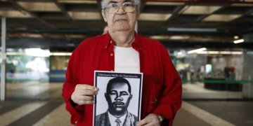 Estado brasileiro entrega novas certidões de óbito que corrigem mortes da ditadura militar