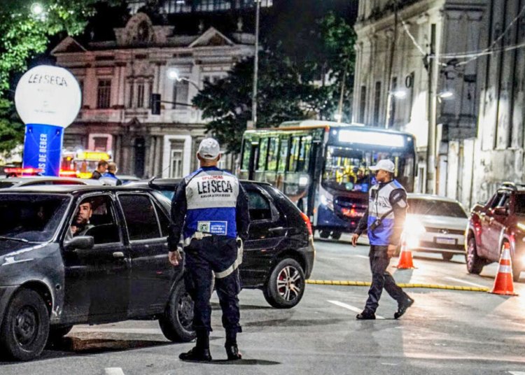 Lei Seca aperta o cerco no Rio durante jogo do Brasil para conter motoristas alcoolizados
