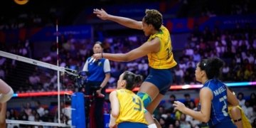 Seleção brasileira de vôlei garante vaga na fase final da Liga das Nações após vencer a Polônia
