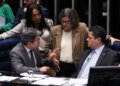Agentes de saúde podem se aposentar mais cedo com PEC pautada no Senado para julho