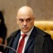 Alexandre de Moraes corta visitas de Flávio Bolsonaro ao pai por 90 dias