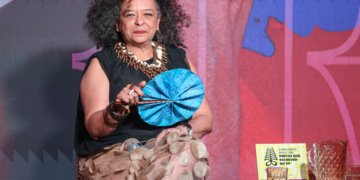Ana Maria Gonçalves defende que literatura negra deve ocupar o centro da história nacional