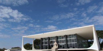 Bolsonaro recorre ao STF para evitar volta à Papudinha após fim de prazo da domiciliar