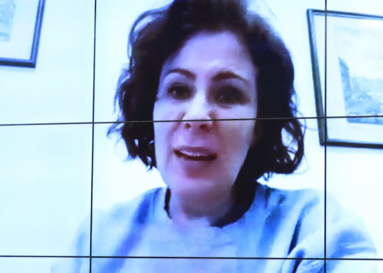 Carla Zambelli tem processo de extradição anulado pela Suprema Corte da Itália