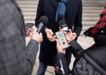 Censura contra jornalistas passa a ser monitorada por novo observatório digital