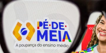 Estudantes nascidos em julho e agosto recebem quarta parcela do Pé-de-Meia nesta quinta-feira