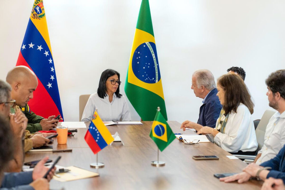 José Múcio articula assistência à Venezuela em Caracas após terremoto devastador