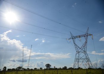 Leilão de energia de transmissão viabiliza R$ 1,8 bilhão para obras em três estados