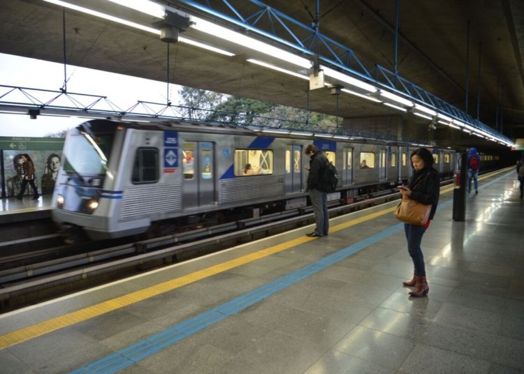 Linha 6-Laranja do Metrô começa a operar nesta sexta-feira ligando as regiões norte e oeste