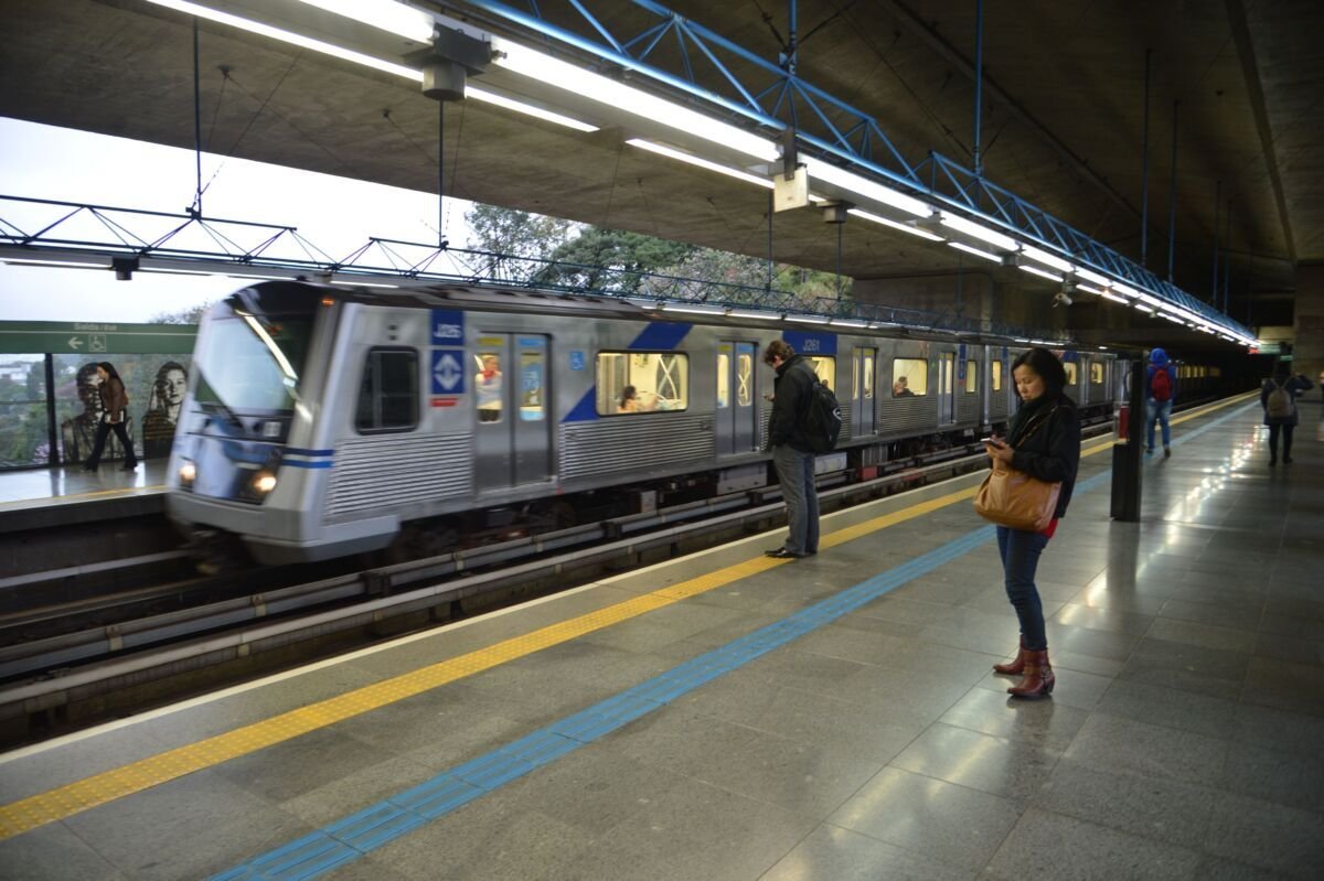 Linha 6-Laranja do Metrô começa a operar nesta sexta-feira ligando as regiões norte e oeste