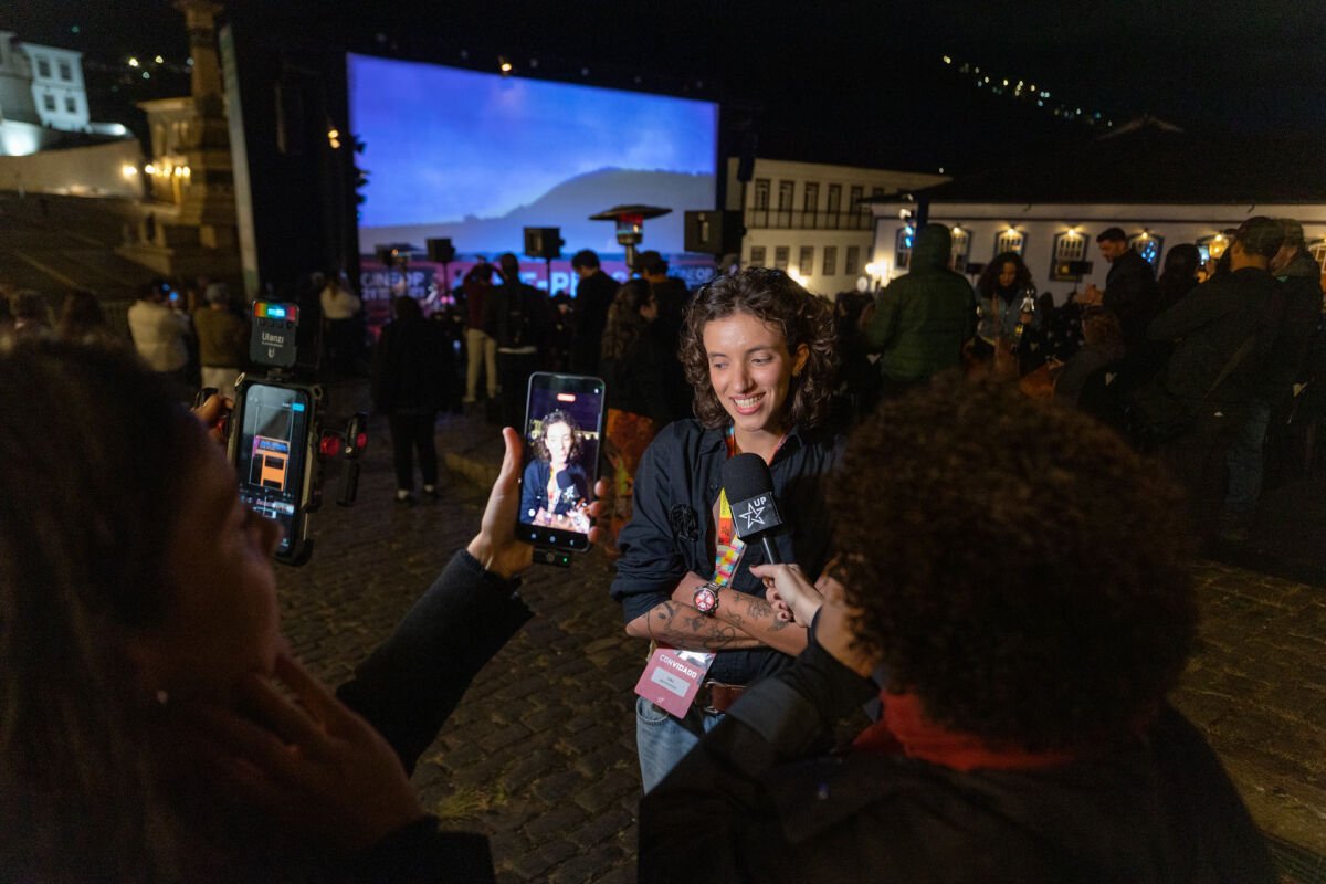 Luiza Lindner conquista troféu na CineOP com filme que usa o próprio corpo como arquivo