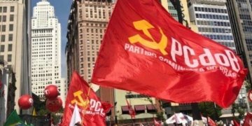 Lula consolida aliança com o PCdoB após formalização de apoio em convenção virtual