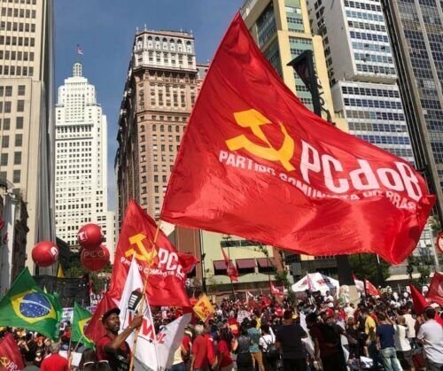 Lula consolida aliança com o PCdoB após formalização de apoio em convenção virtual