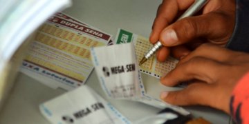 Mega-Sena acumula mais uma vez e próximo sorteio pode pagar prêmio de R$ 45 milhões