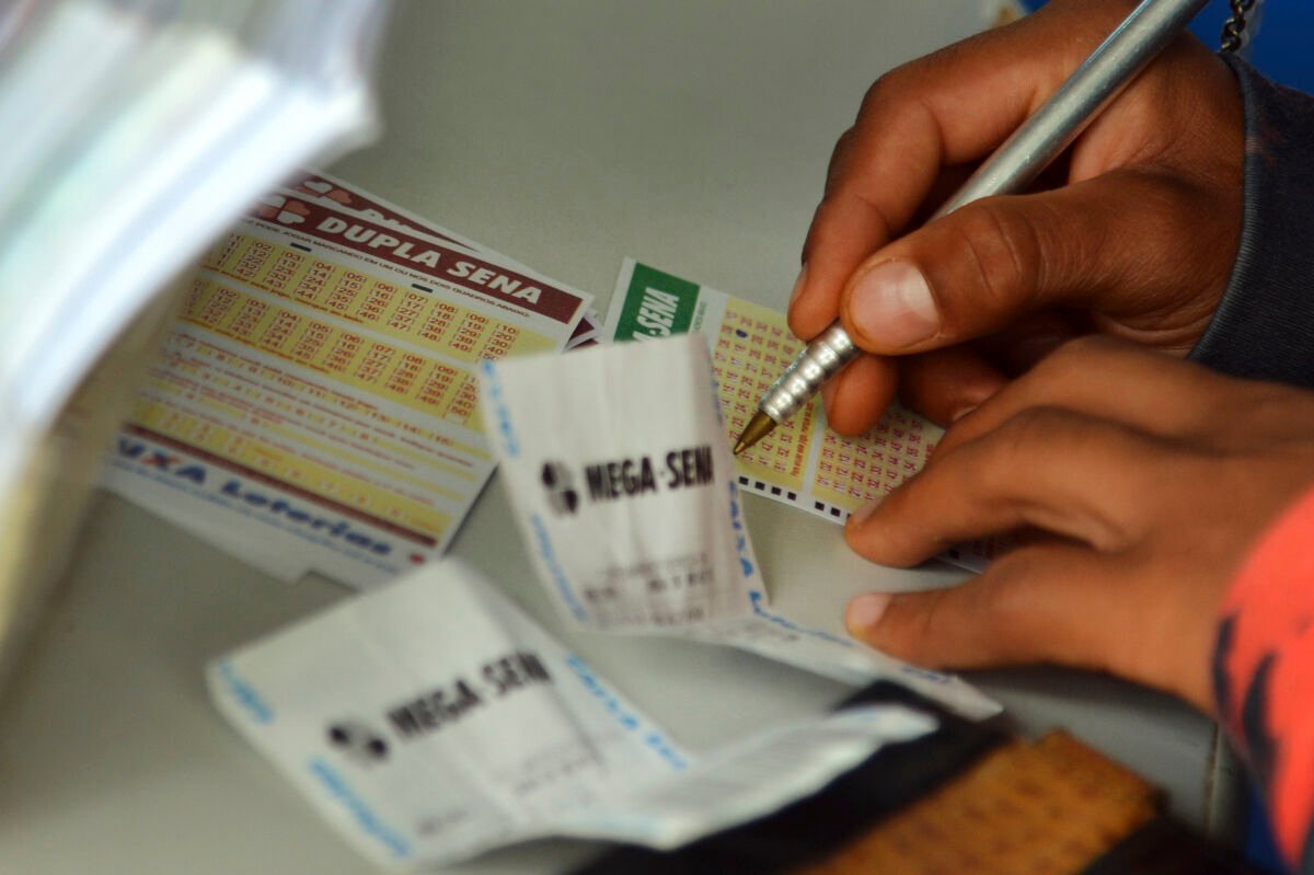 Mega-Sena acumula mais uma vez e próximo sorteio pode pagar prêmio de R$ 45 milhões