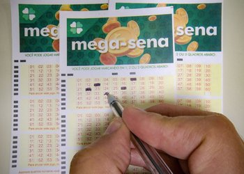 Mega-Sena com final zero pode pagar prêmio acumulado de R$ 20 milhões neste sábado