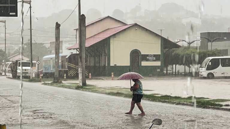 Mudança no tempo traz temporais para o Norte e Nordeste e derruba termômetros no Sudeste e Sul