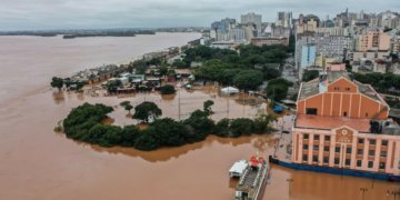 Nível do Guaíba sobe e coloca Porto Alegre em alerta máximo para risco de inundação