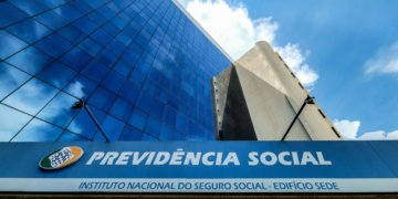 PF indicia 48 suspeitos em esquema de descontos indevidos contra aposentados do INSS