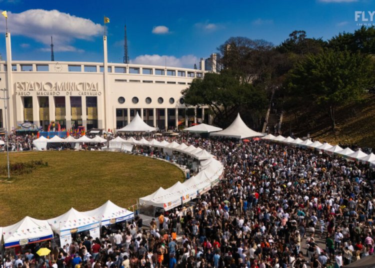 Praça Charles Miller vira rota gastronômica global com 60 países neste fim de semana