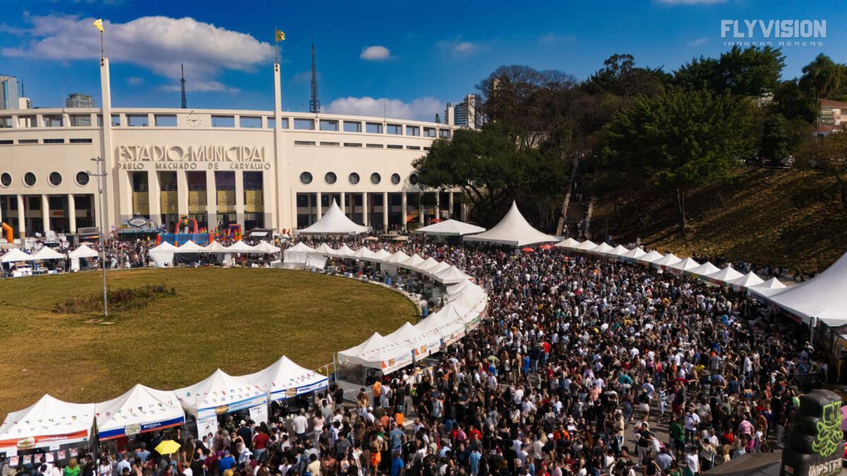 Praça Charles Miller vira rota gastronômica global com 60 países neste fim de semana