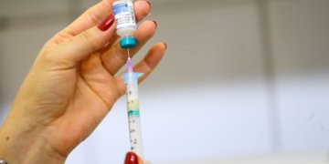 Sarampo em São Paulo eleva alerta com 15 casos confirmados e reforça urgência vacinal