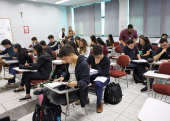 Senado aprova inclusão da educação financeira no currículo do ensino básico nacional