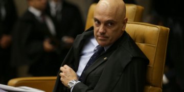 Tribunais estaduais têm 48 horas para justificar supersalários a magistrados