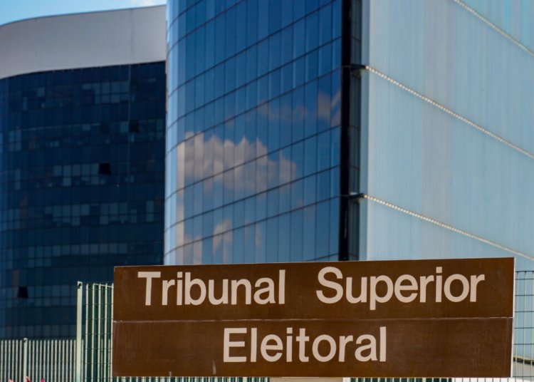 TSE fecha pacto com plataformas digitais para conter desinformação nas eleições de 2026