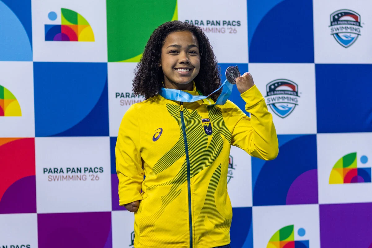 Alessandra Oliveira quebra recorde mundial e lidera pódios brasileiros no Parapan-Pacífico