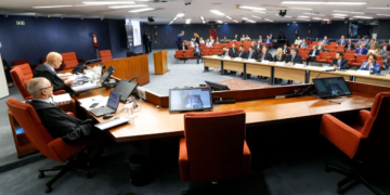 Alexandre de Moraes questiona eficácia de penas elevadas contra facções criminosas