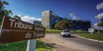Assédio eleitoral no trabalho gera demissões, processos e condenações financeiras para empresas