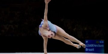 Bárbara Domingos e Maria Eduarda Alexandre abrem Mundial de Ginástica Rítmica com brilho