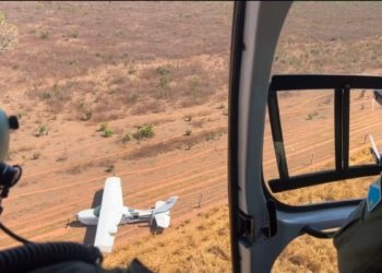 Caças da FAB realizam tiro de detenção contra aeronave clandestina vinda da Bolívia