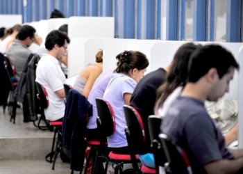 Celpe-Bras abre prazo final para estrangeiros que buscam certificar português no país