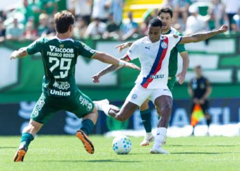Chapecoense e Bahia empatam em 3 a 3 na Arena Condá pela 23ª rodada do Brasileirão