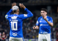 Cruzeiro bate Flamengo de virada no Mineirão e impede rival de assumir a liderança