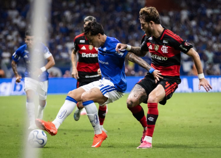Cruzeiro e Flamengo empatam no Mineirão e deixam decisão das oitavas para o Rio