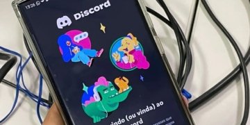 Discord e Telegram enfrentam sanções após morte de menina induzida ao suicídio em live