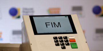 Eleitores têm prazo final nesta quinta-feira para habilitar o voto em trânsito no pleito
